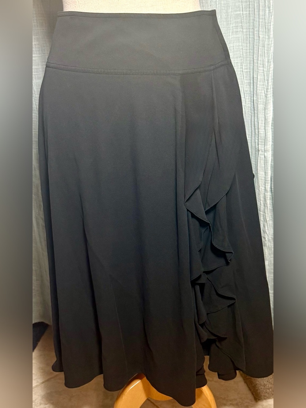 DKNY Black A-Line Midi Skirt with Side Ruffle Detail